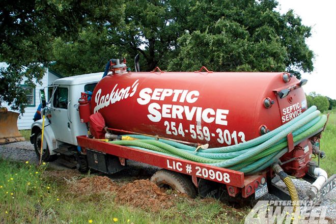 131_0901_01_z+january_2009_4x4_whoops+septic_service_truck_stuck.jpg