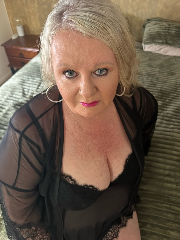 Sexy Aussie Mature MILF 