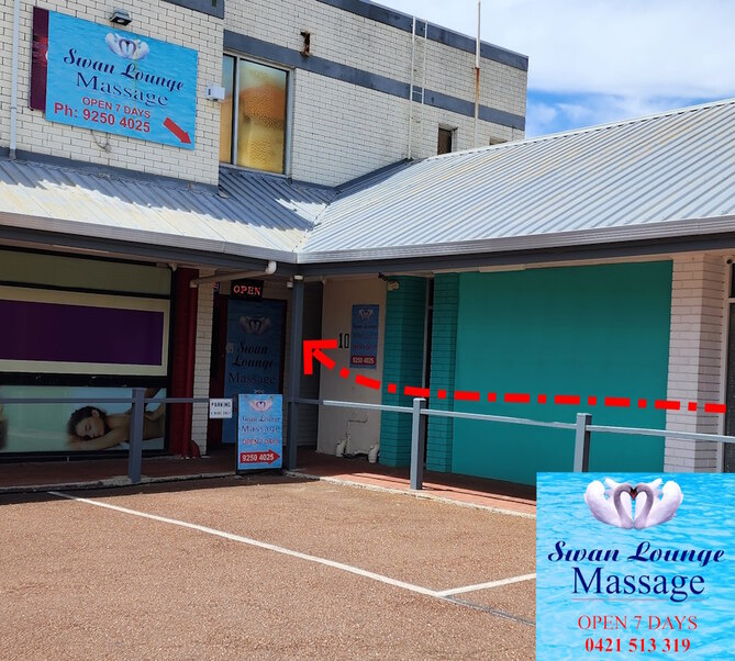 Swan Lounge Massage 