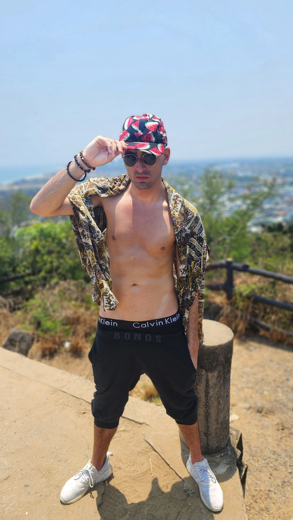 Sexy Male Escort 