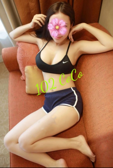 Sexy Singaporean young busty Escort 