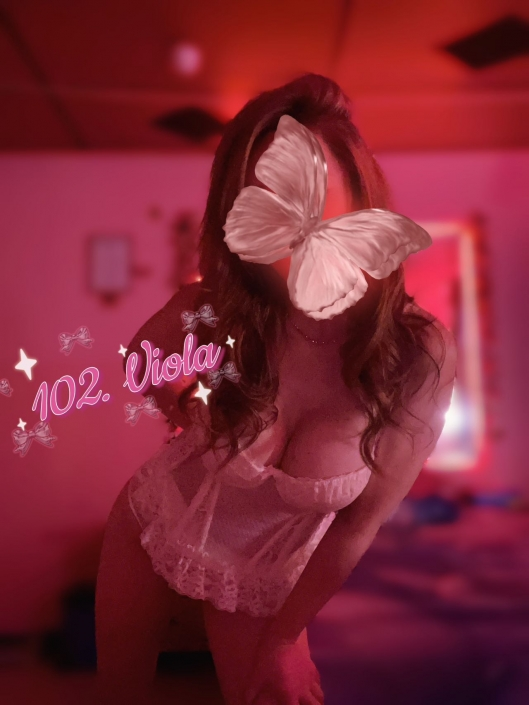 Chinese Russian Tall busty lingerie escort