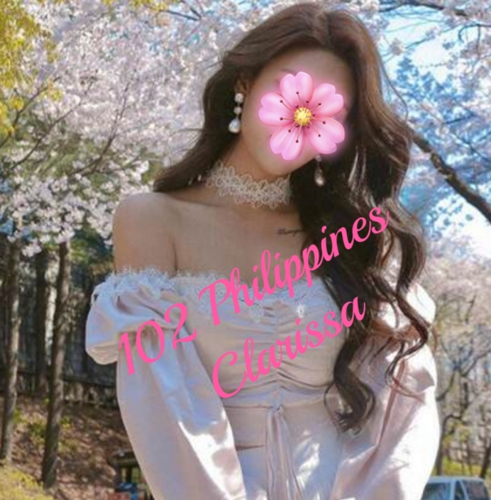 gorgeous erotic brunette escort