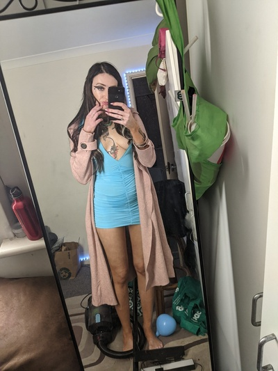 Liz Luxe 