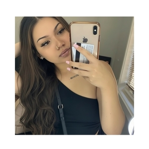 HoneySatin | Professional Escort Services | Langtrees.com