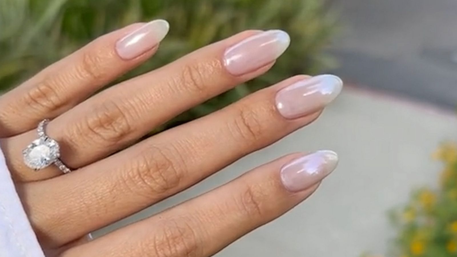 220812_gma_digital_haileybiebernails_hpMain_16x9_1600.jpg