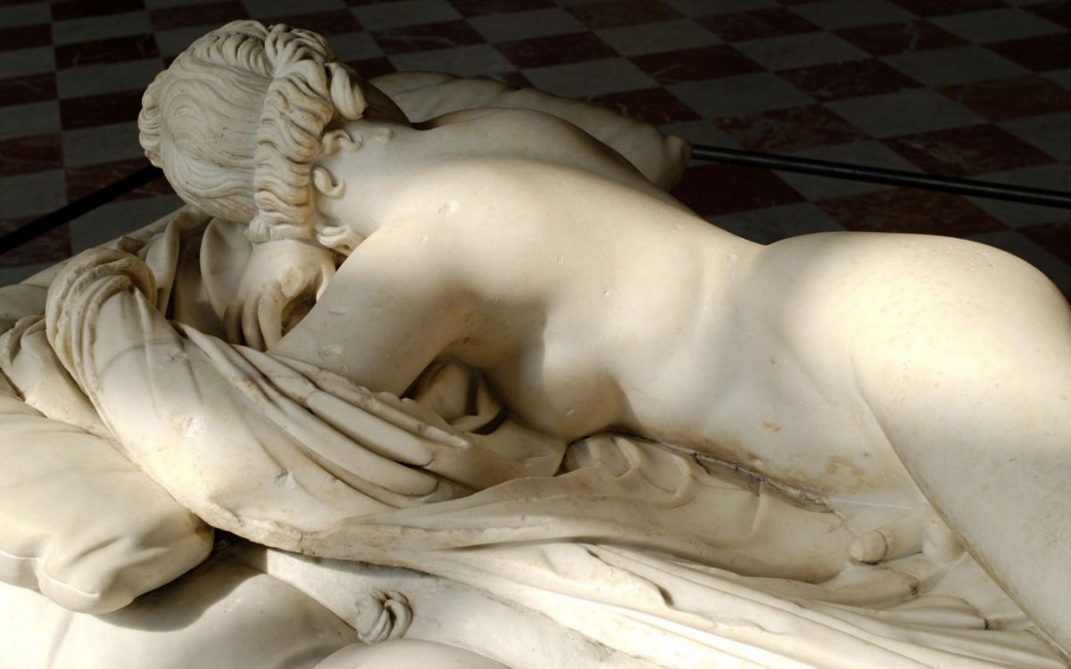26614_sleeping_borghese_hermaphroditus_louvre_free_wallpaper.jpg