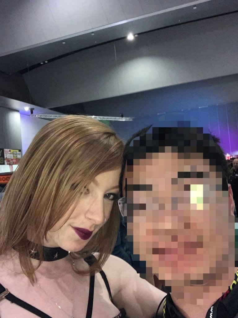 368612374.jpg