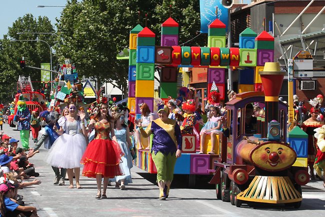 394459-2011-credit-union-christmas-pageant.jpg