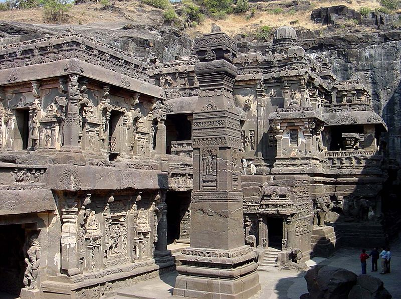 800px-Ellora_Cave_16_si0308.jpg