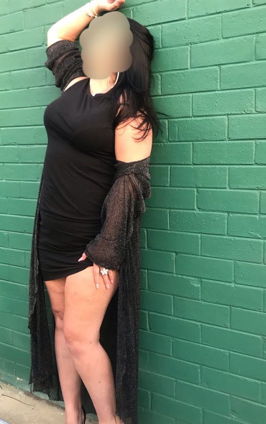 Abbie busty brunette MILF ada rose 6.jpg