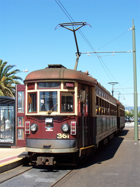 adelaide-tram.jpg