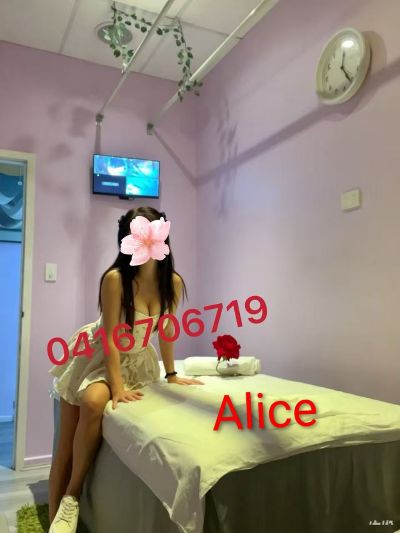 Alice (2).jpg