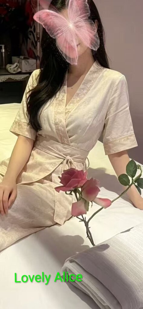 Alice Myaree.jpg
