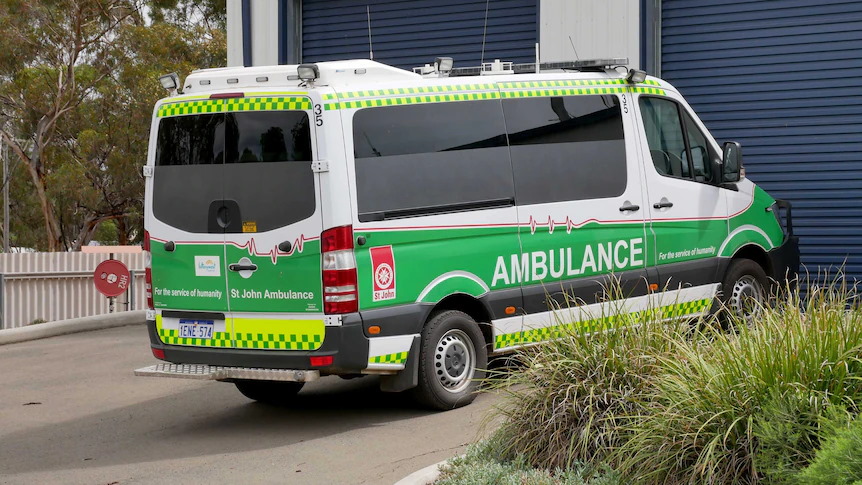 Ambo.jpg
