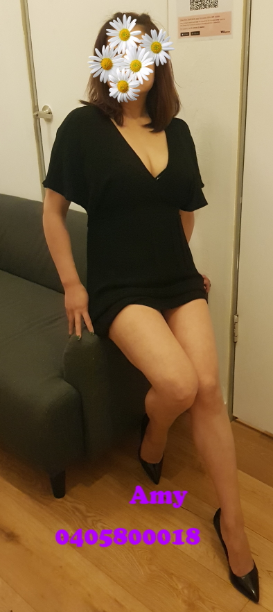 Amy sultry masseuse