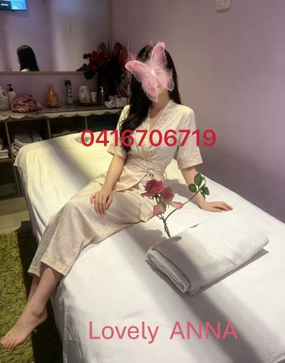 Anna with subi shop number and name compressed pic for TS.JPG