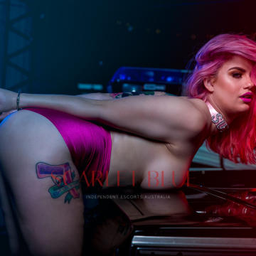 Sultry & Seductive 