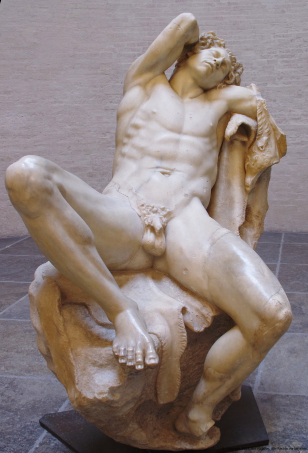 Barberinischer_Faun,_Glyptothek,_München.JPG