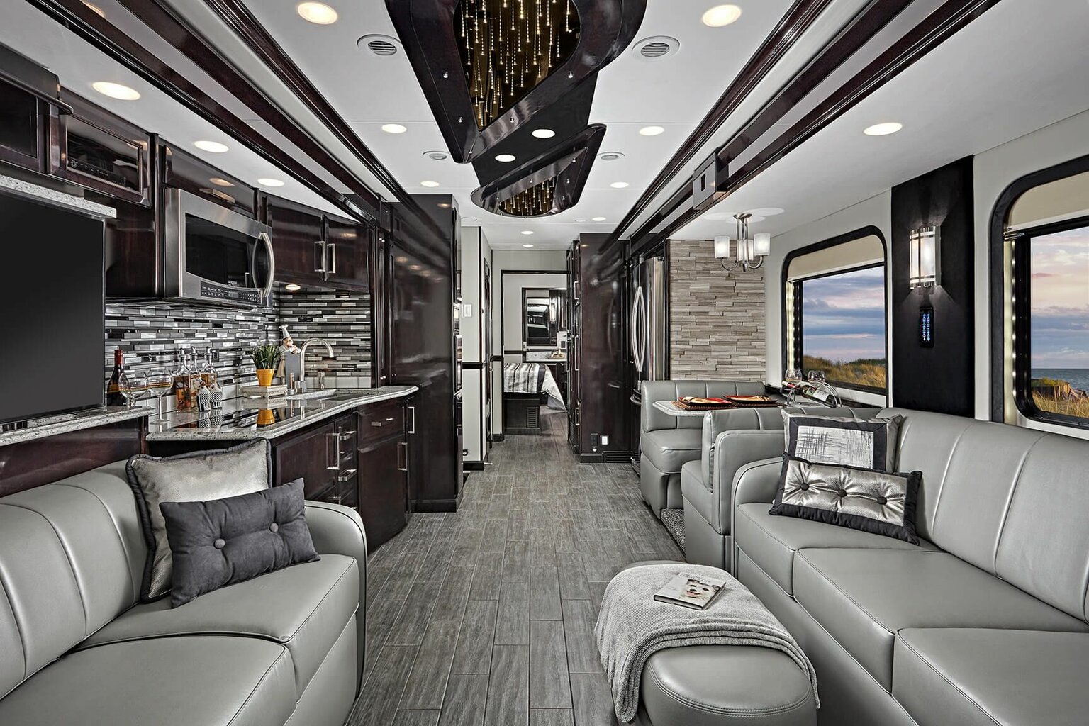 camper1.jpg