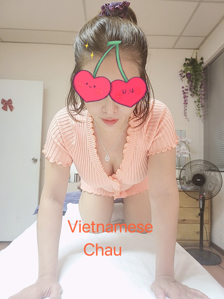 Chau.jpg