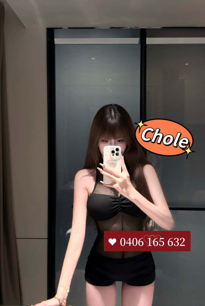 Chloe.jpg