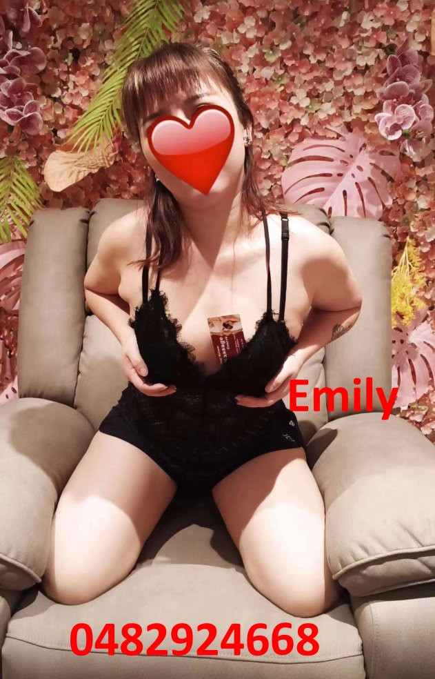 Emily1a.jpg