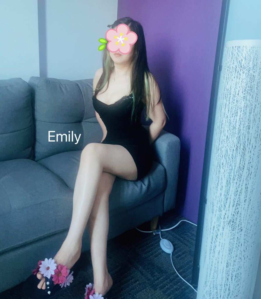 Emily2.jpg