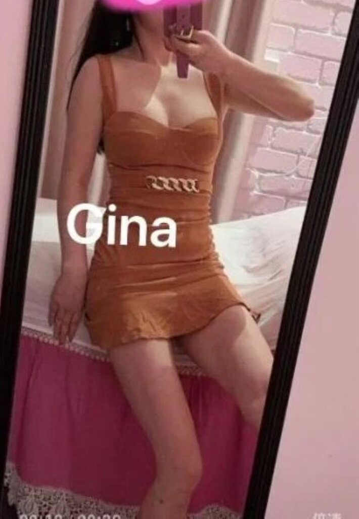 Gina.jpg