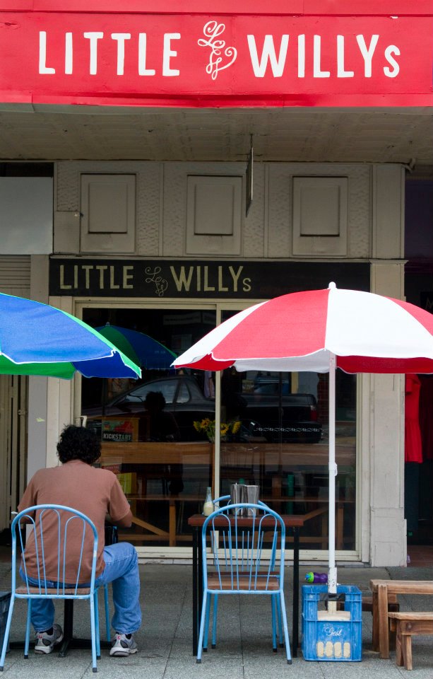 Happys cafe.jpg