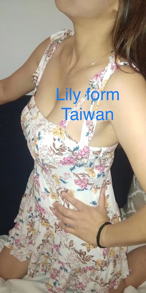 Lily Hot girl