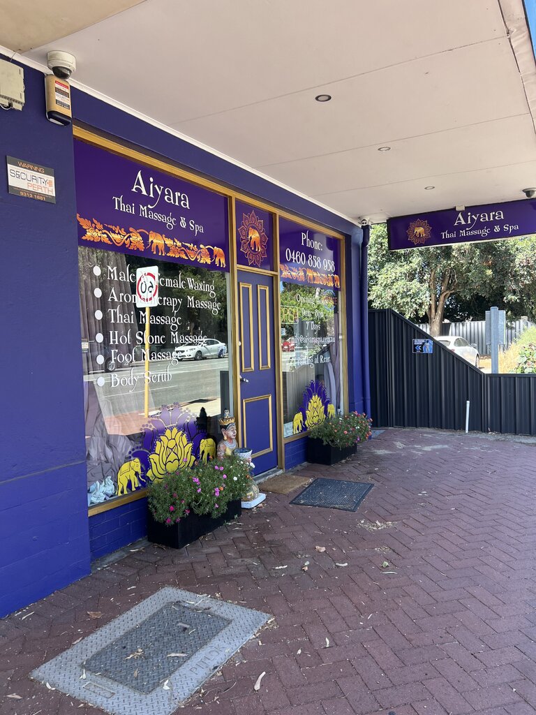 photo of front of shop