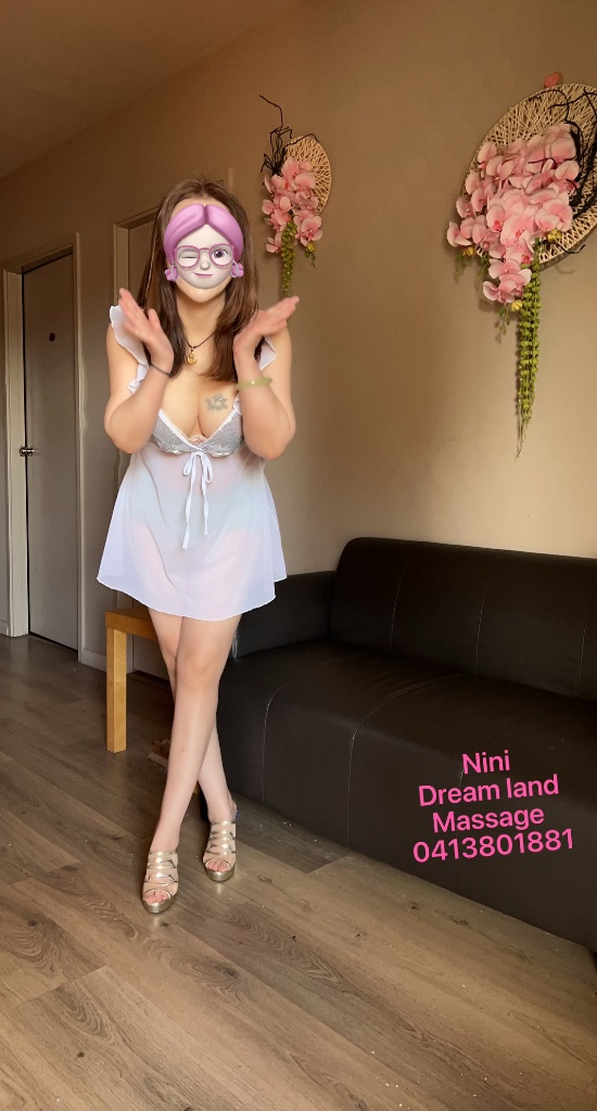 Nini from Dreamland massage in sexy lingerie