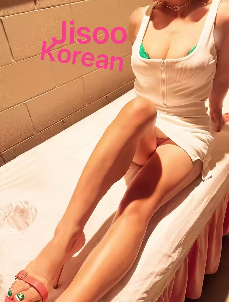 Jisoo1.jpg