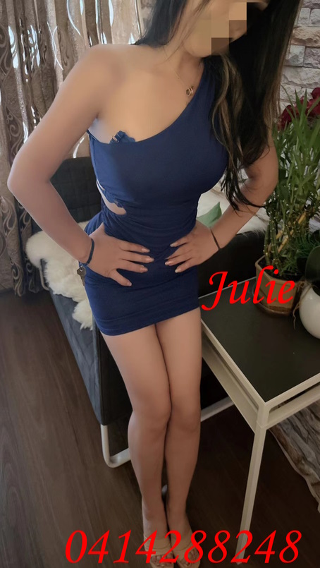 Julie glorious masseuse