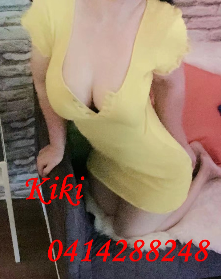Kiki seductive masseuse