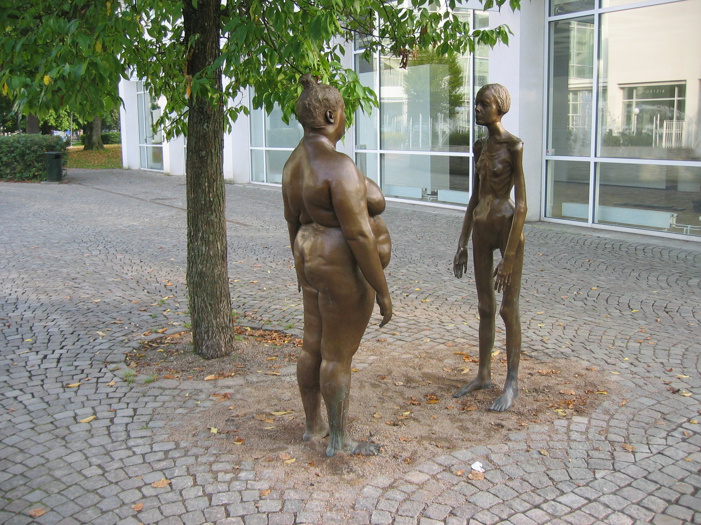 LA2-vx06-konsthallen-skulptur.jpg