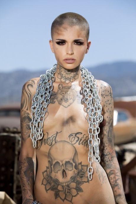 LeighRaven.3.a.jpg