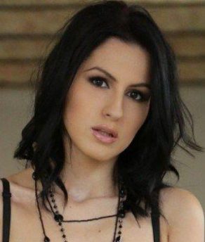 meg-magic-292x344.jpg