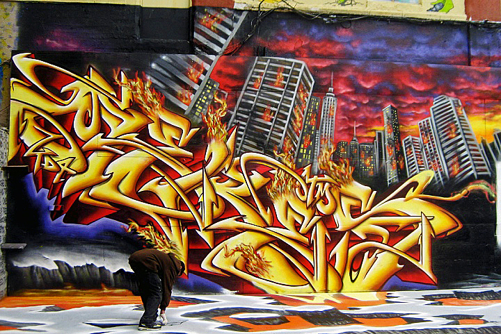 meres-graffiti-and-street-art-action-at-5Pointz.jpg