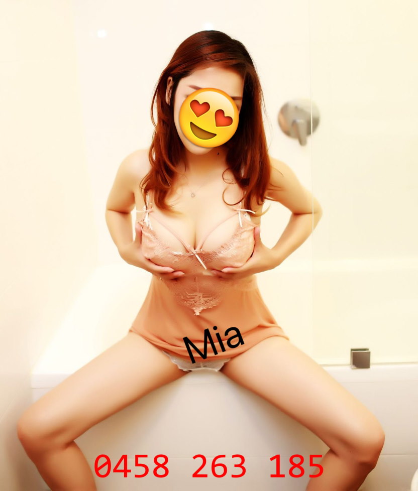 Mia1.jpg