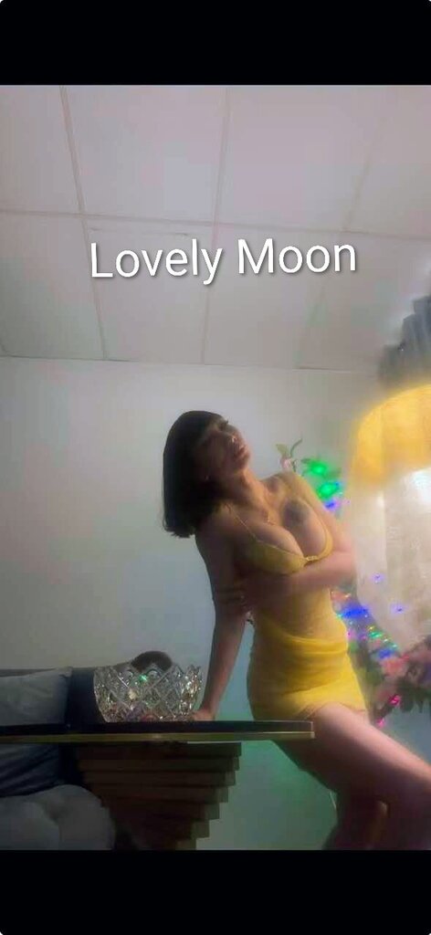 Moon 1.jpg