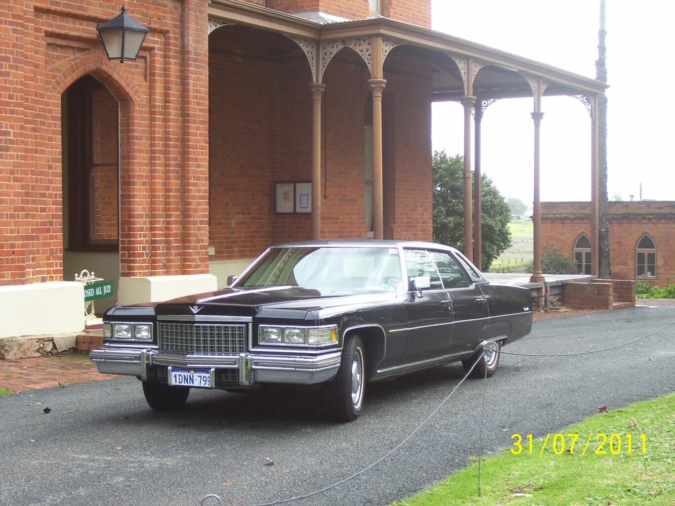 neils car 004.jpg