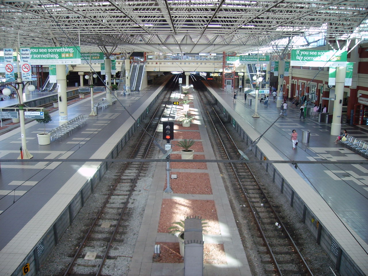 Perth_Station.jpg