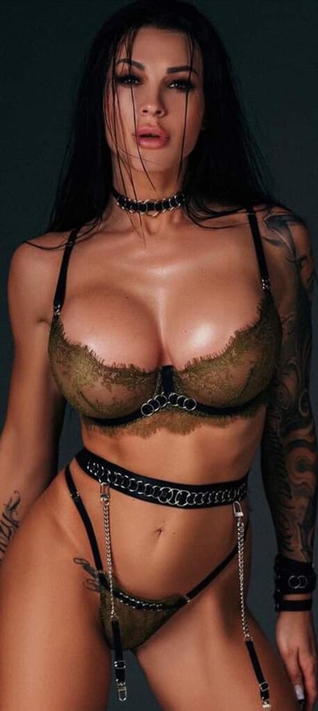 Tattooed women