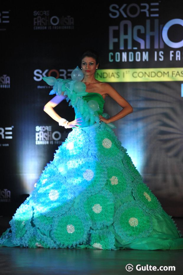 Skore Fashionista condom fashion show Photos_36.jpg