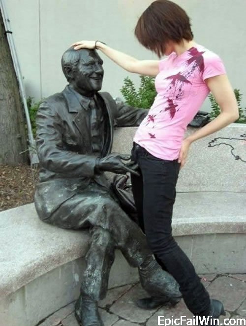 statue.jpg