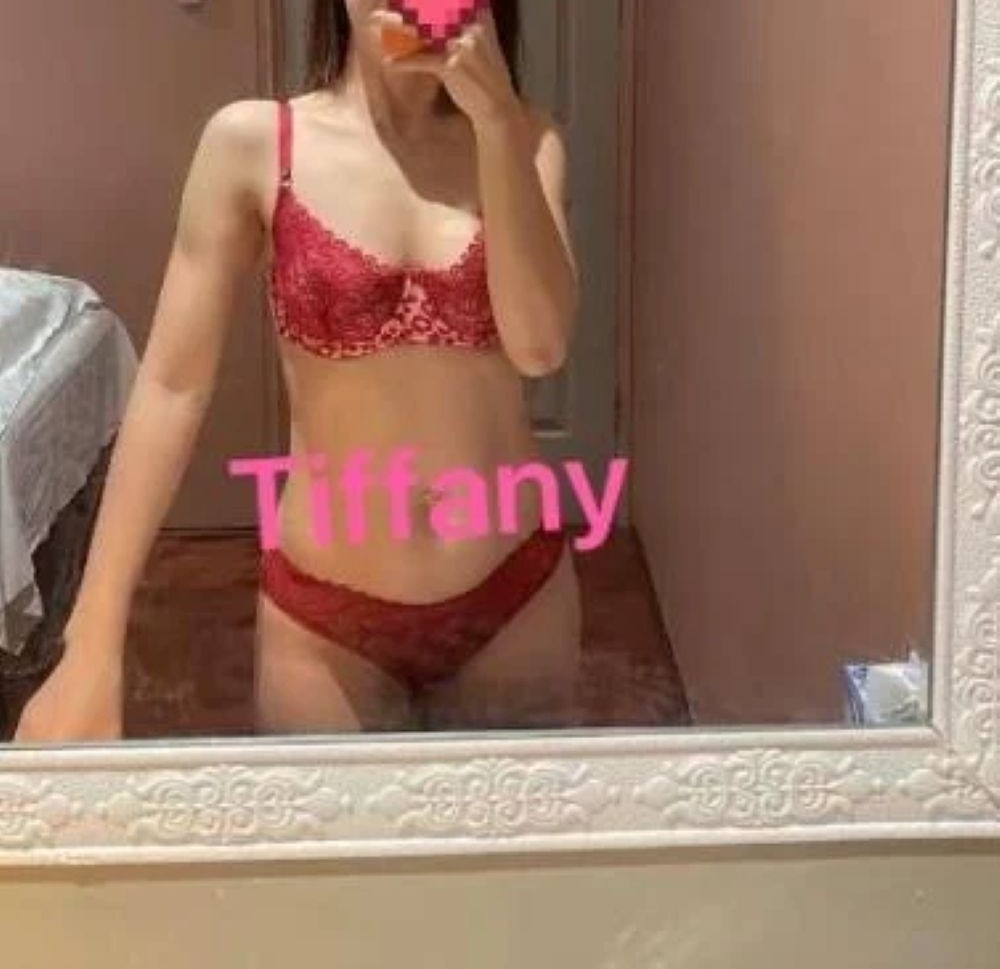 Tiffany1.jpg