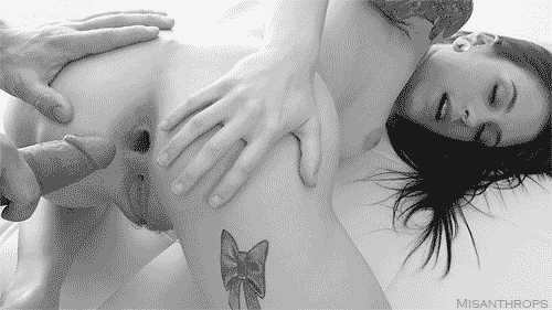 tumblr_b0b85aa75f76551dbb3373c36047089c_9558627a_640.gif