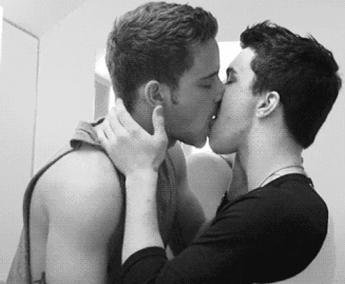 tumblr_nb3vpnA5C11sgw4b0o1_500.gif